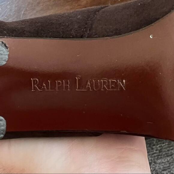 Ralph Lauren Made in Spain Brown Suede Classic Heels size 7. Leather upper. - Picture 10 of 10